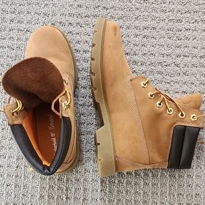 Timberland Wheat Tan Lace-Up Boots